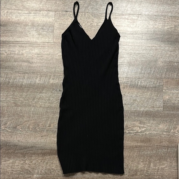 Bershka Black Ribbed Knit vneck spaghetti strap bodycon mini Dress size small - Picture 5 of 9